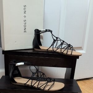 Sun + Stone Okenna Black Lace-Up Gladiator Sandals Buckle Close Back Zipper Sz7M